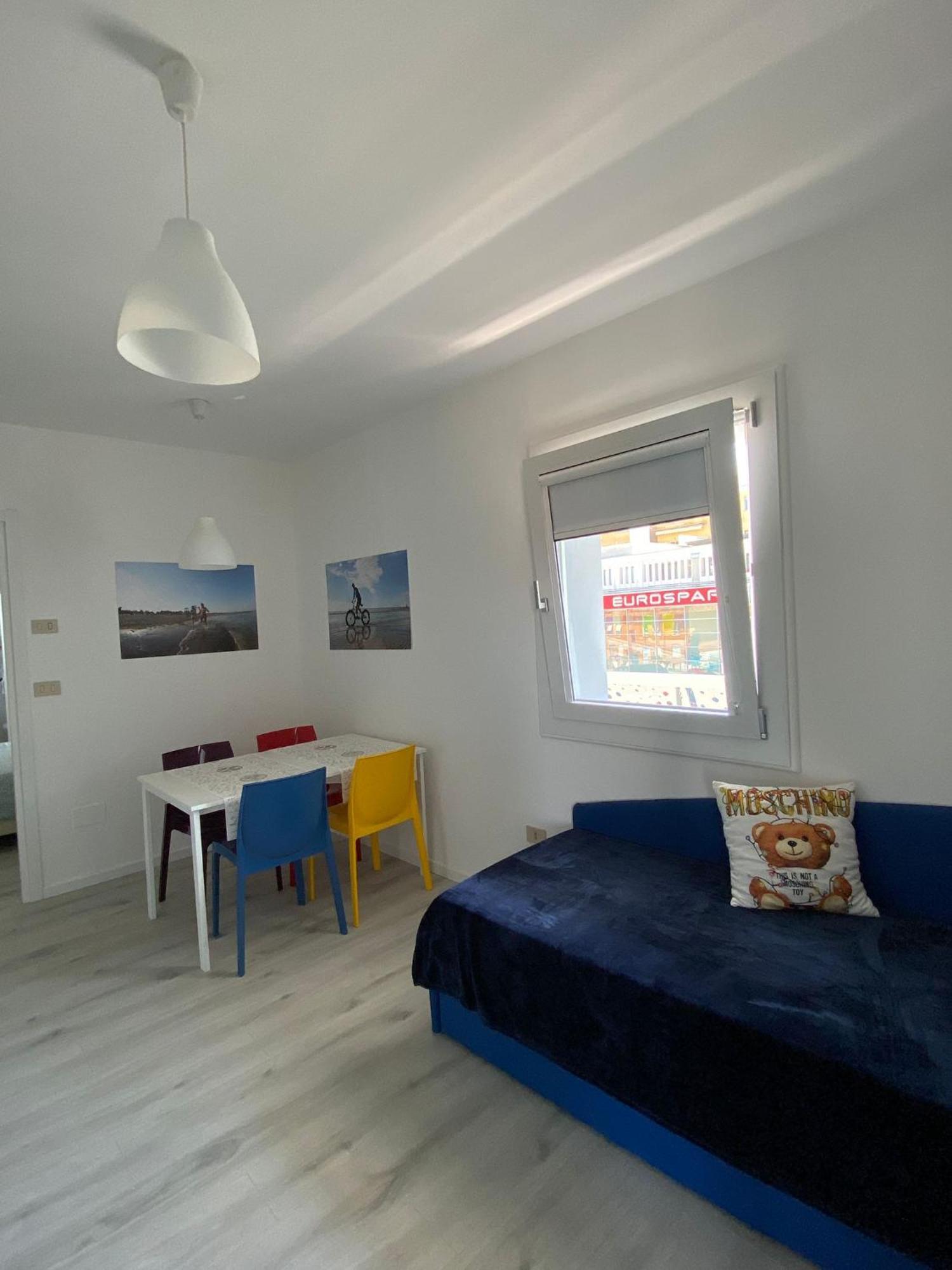 Appart-Hotel Holiday Lignano Sabbiadoro Exterior photo